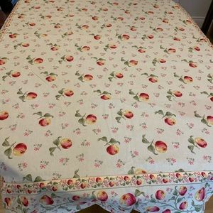 April Cornell Tablecloth